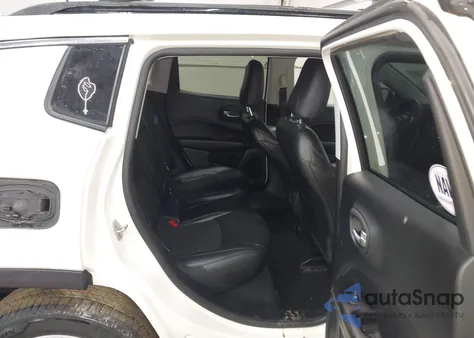 2019 Jeep Compass Latitude 4X4 z USA, uszkodzony, nr VIN 3C4NJDBBXKT650615